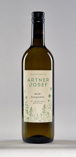Flasche Weißburgunder St. Margarethen